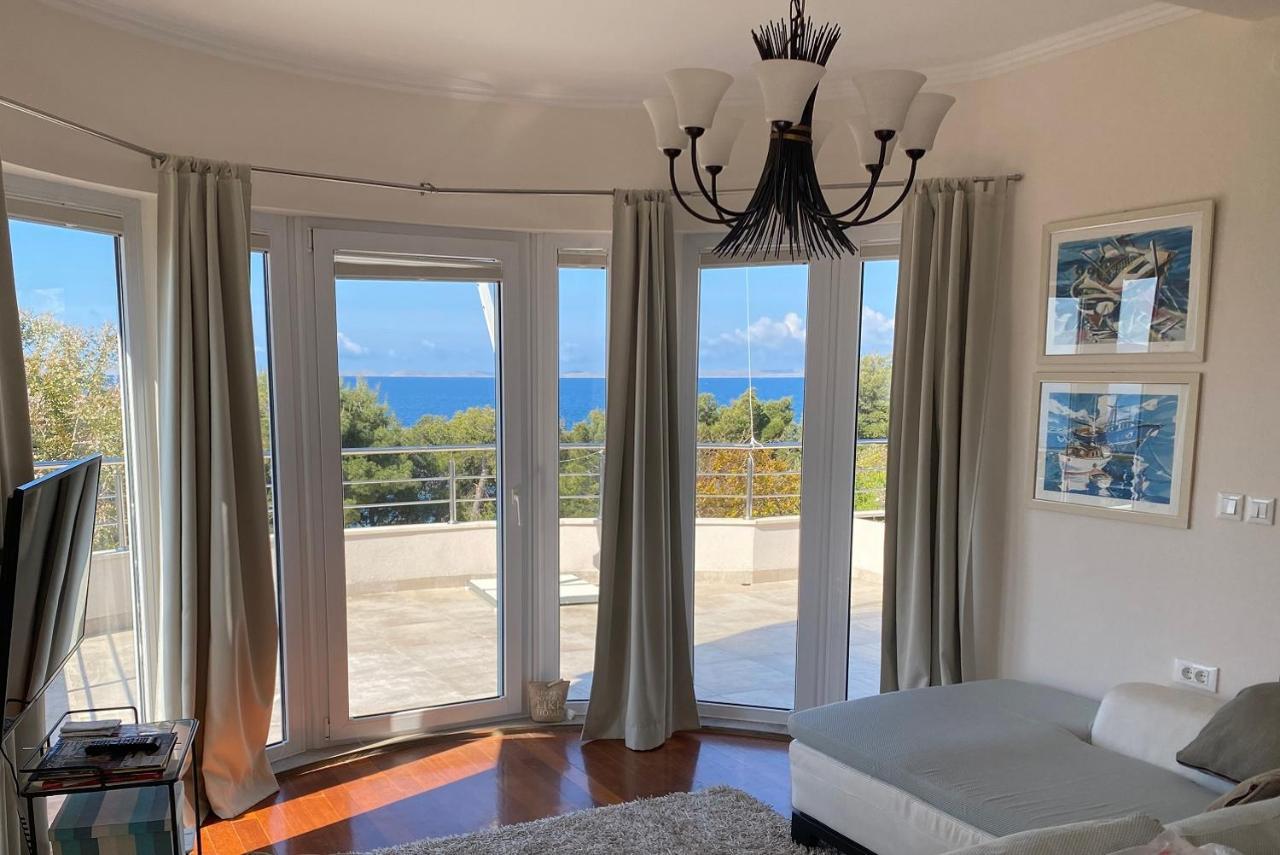 Amazing Galeb In Apartment Murter